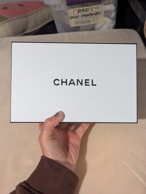 chanel wrapping box
